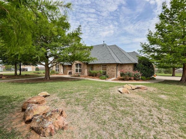 336 NE Angela Circle, Piedmont, OK 73078
