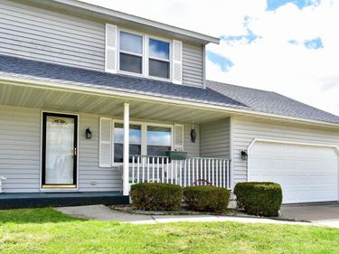 213 Sunset Avenue NW, Altura, MN 55910