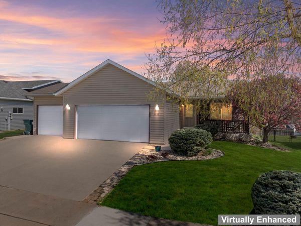 4445 Manor Drive NW, Rochester, MN 55901