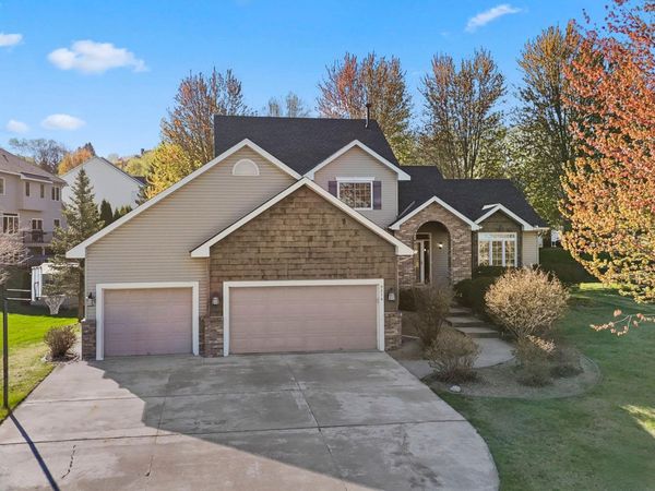 9214 161st Street W, Lakeville, MN 55044