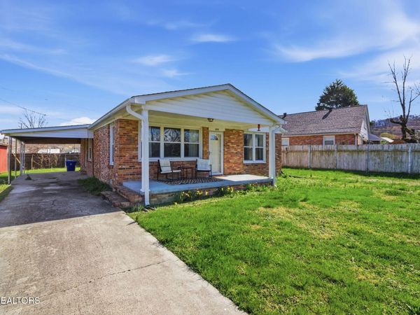 335 S Fowler St , Clinton, TN 37716
