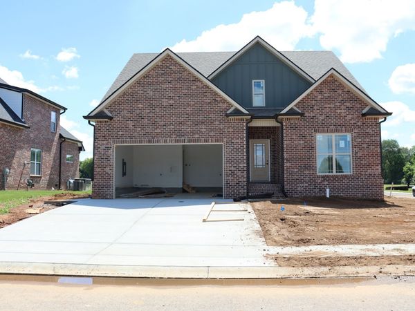 201 Harvest Moon Dr, Clarksville, TN 37043