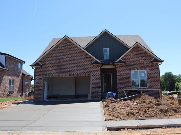 201 Harvest Moon Dr, Clarksville, TN 37043
