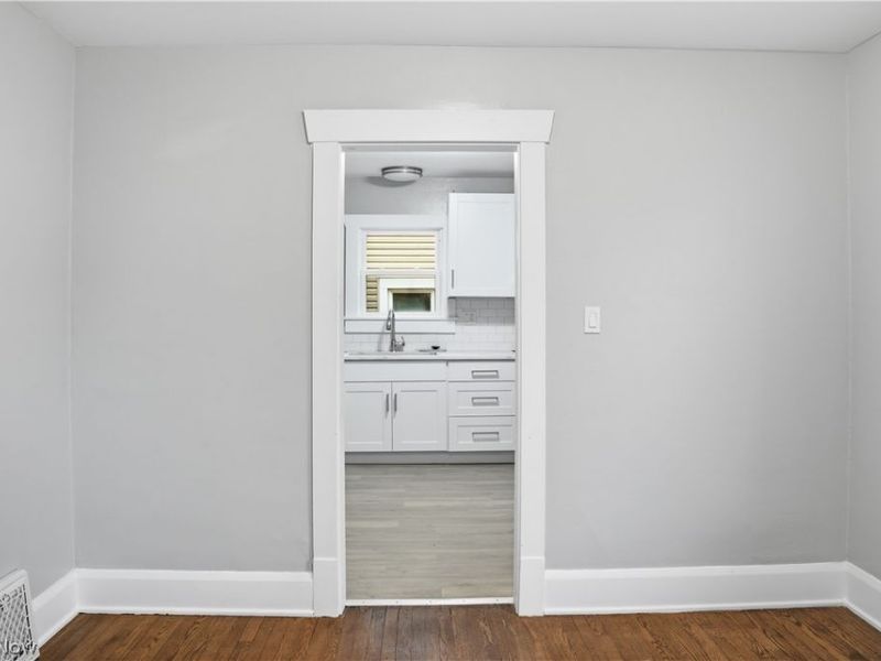 52 W Heights Avenue, Youngstown, OH 44509 Photo 13