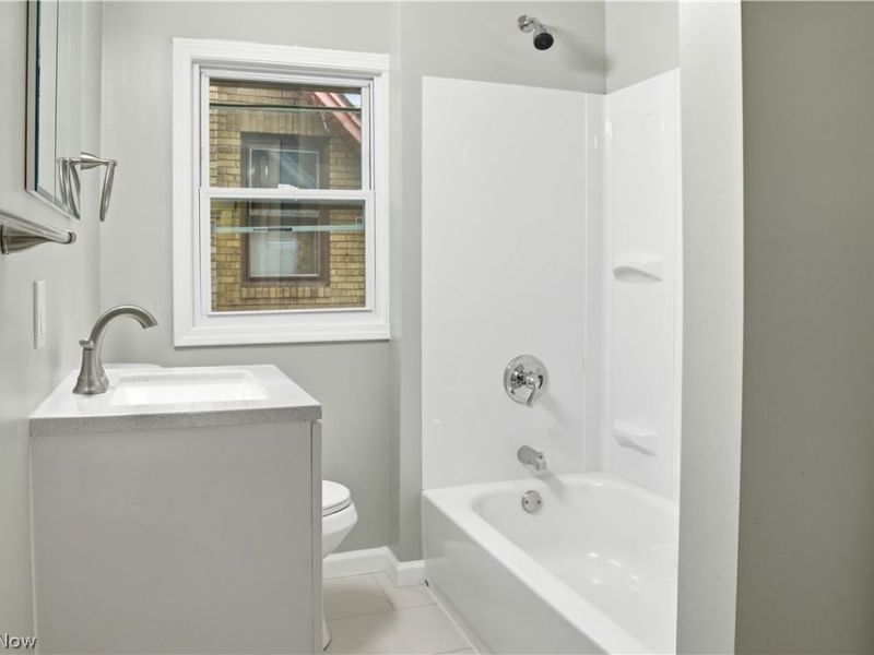 52 W Heights Avenue, Youngstown, OH 44509 Photo 27