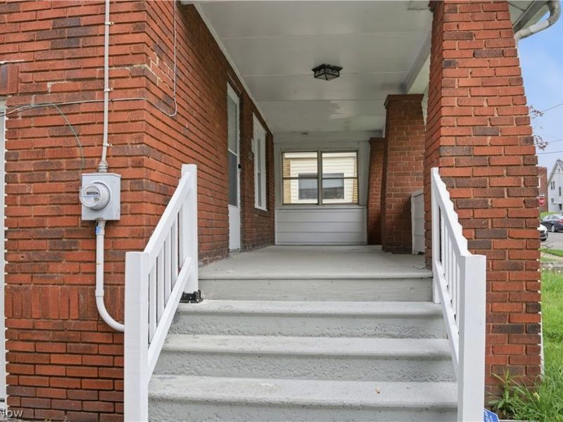 52 W Heights Avenue, Youngstown, OH 44509 Photo 5