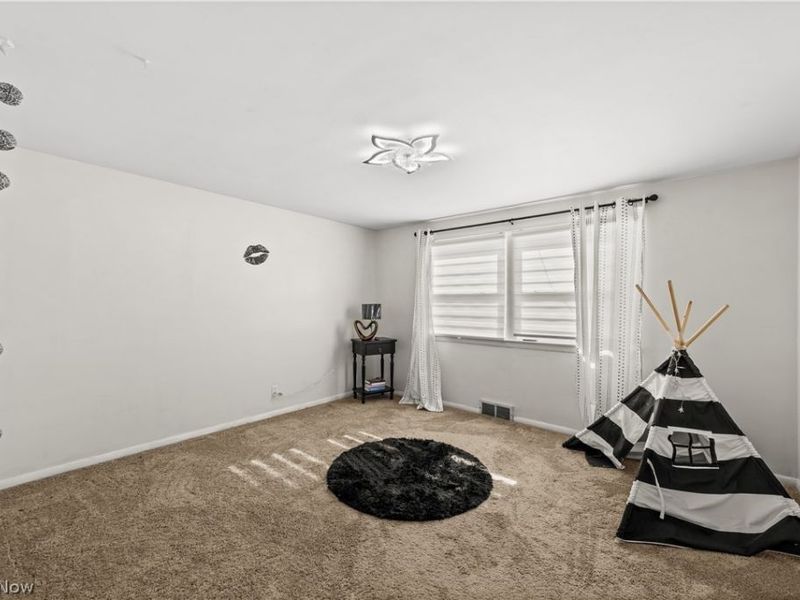 1920 S Belvoir Boulevard, South Euclid, OH 44121 Photo 16
