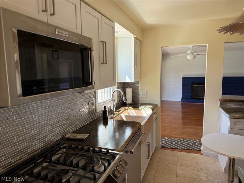 254 Vinewood Drive , Avon Lake, OH 44012 Photo 14