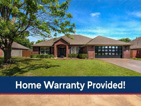 2210 SW Juniper, Bentonville, AR 72713