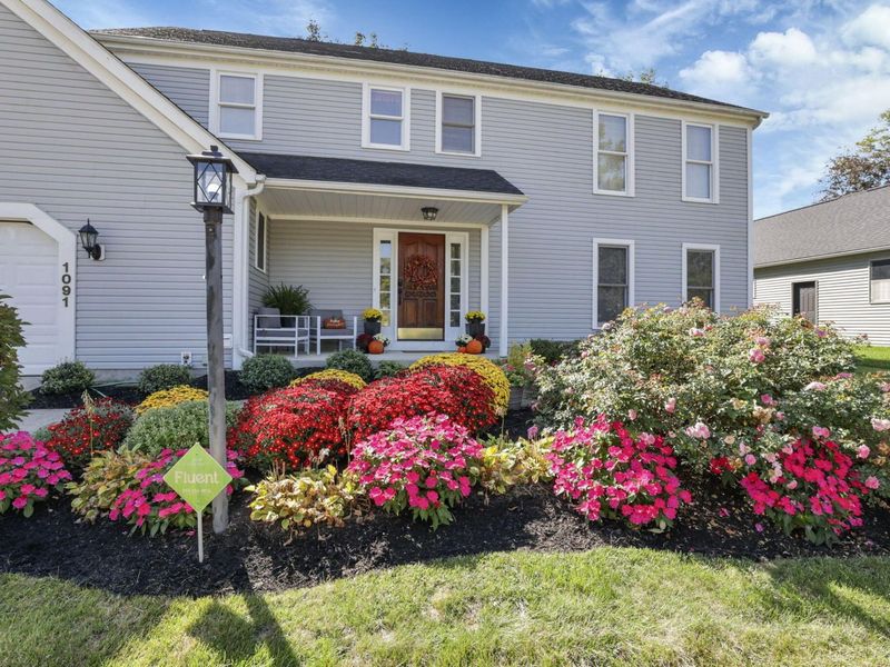 1091 Cross Country Drive, Columbus, OH 43235 Photo 2