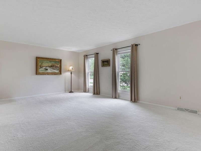 1091 Cross Country Drive, Columbus, OH 43235 Photo 25