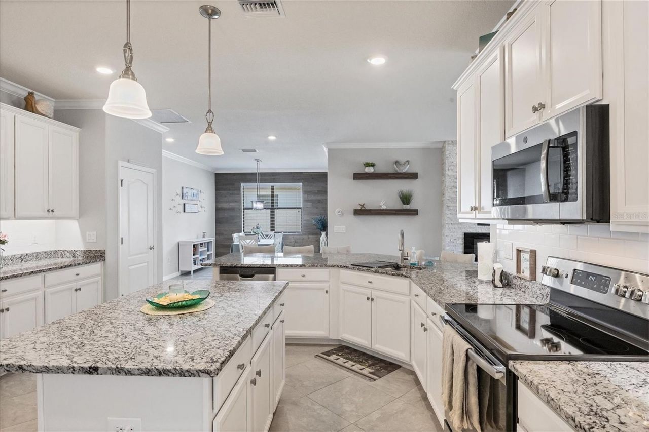 11408 Autumn Leaf Way, Bradenton, FL 34212 Photo