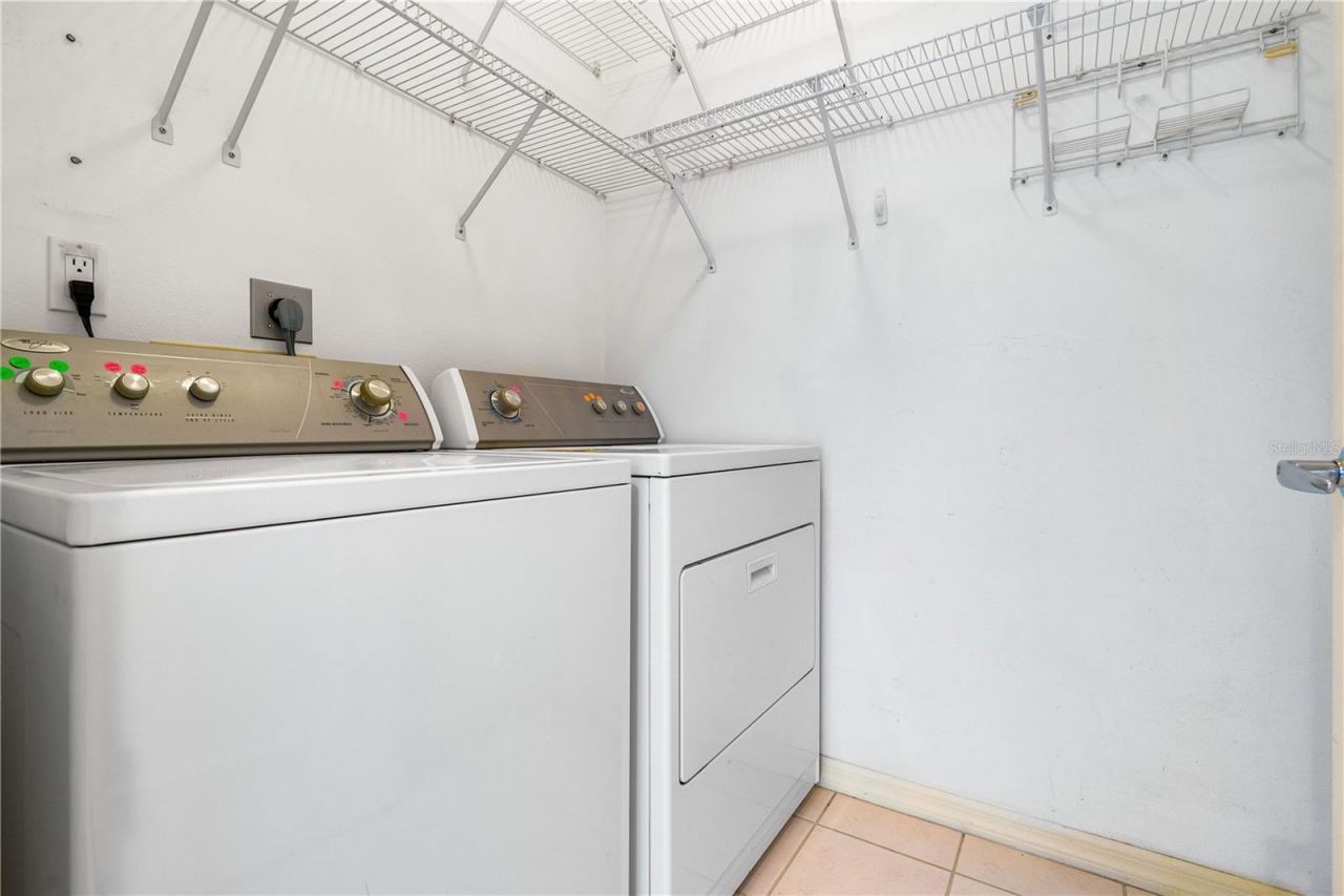 1800 Benjamin Franklin Drive, Unit A905, Sarasota, FL 34236 Photo