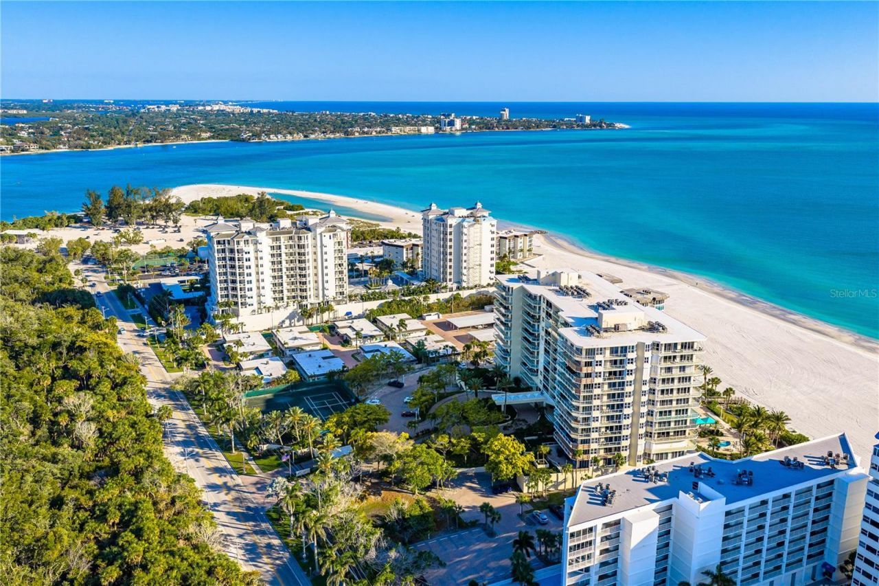 1800 Benjamin Franklin Drive, Unit A905, Sarasota, FL 34236 Photo
