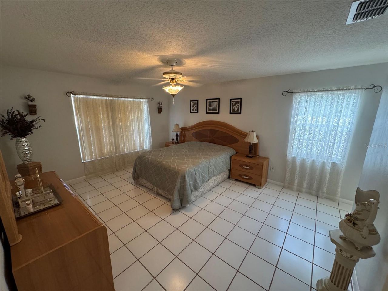 1915 Cheney Court, Lutz, FL 33549 Photo