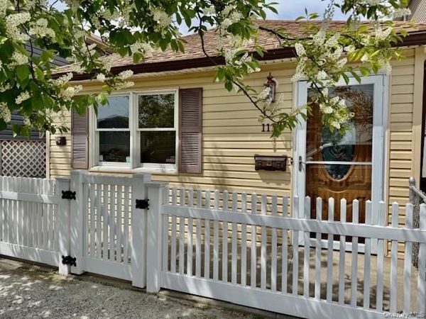 1111 Cross Bay Boulevard, Broad Channel, NY 11693