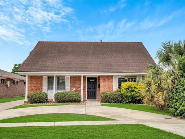 3616 LAKE VILLA DR Drive , Metairie, LA 70002