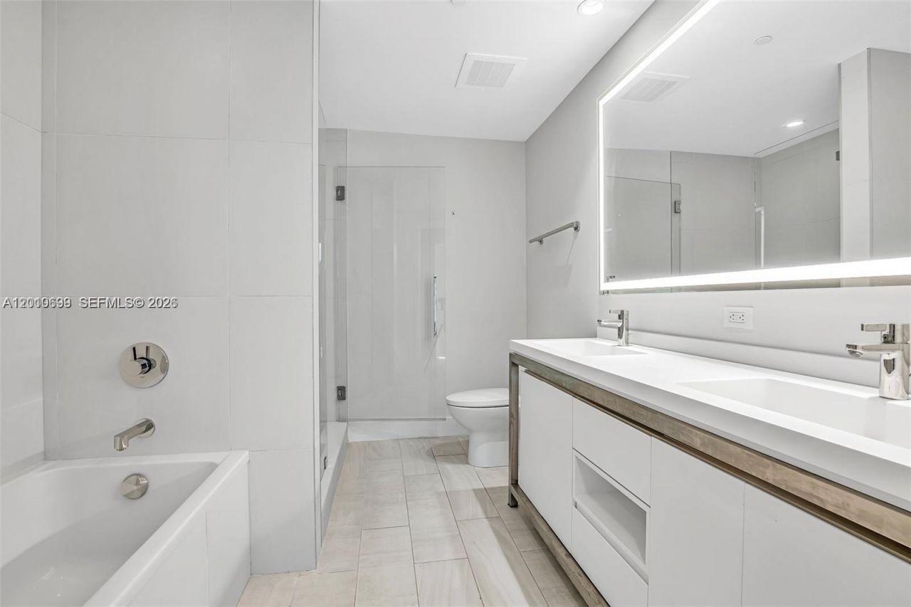 2000 Metropica Way , Unit 2204, Sunrise, FL 33323 Photo