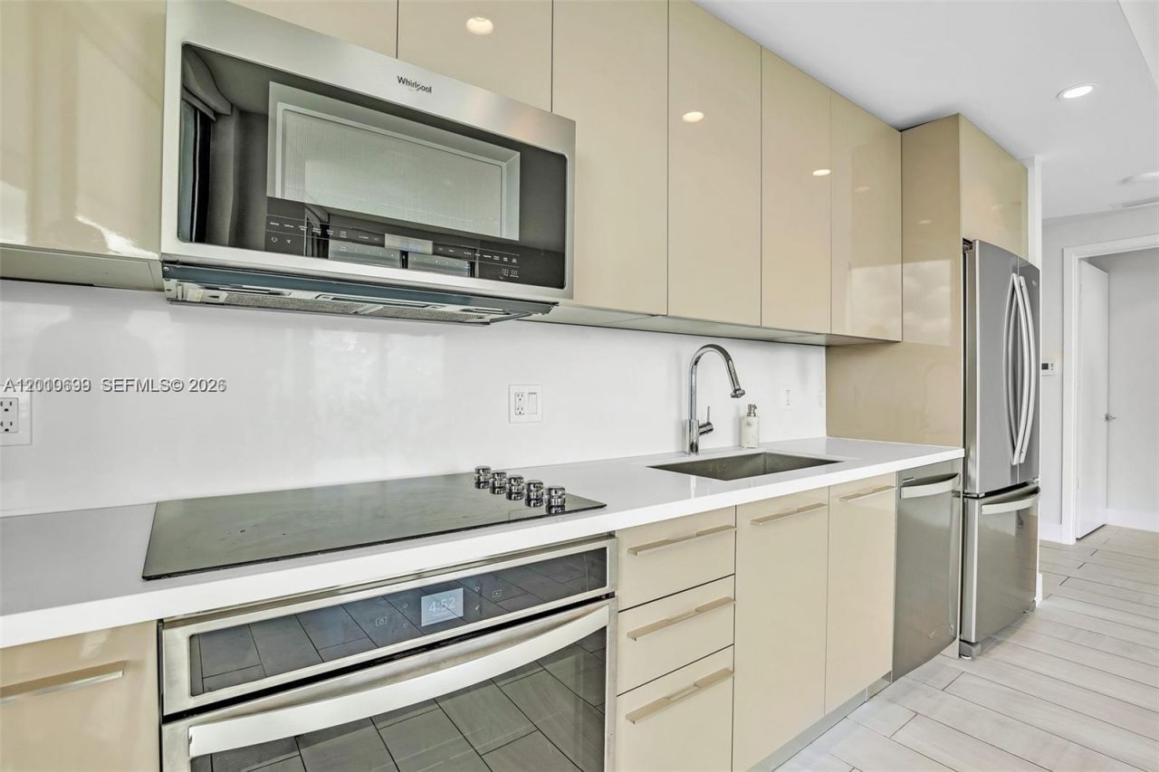 2000 Metropica Way , Unit 2204, Sunrise, FL 33323 Photo