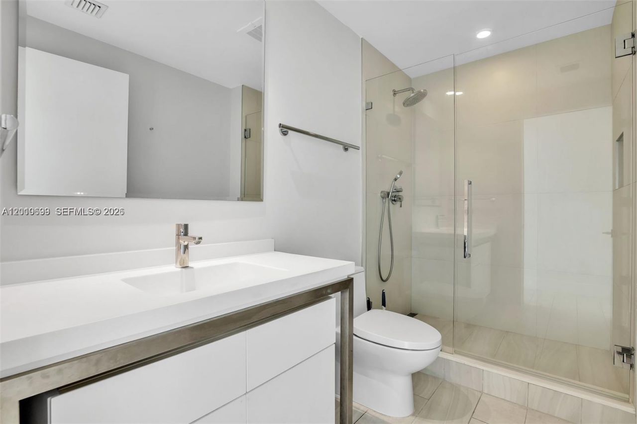 2000 Metropica Way , Unit 2204, Sunrise, FL 33323 Photo