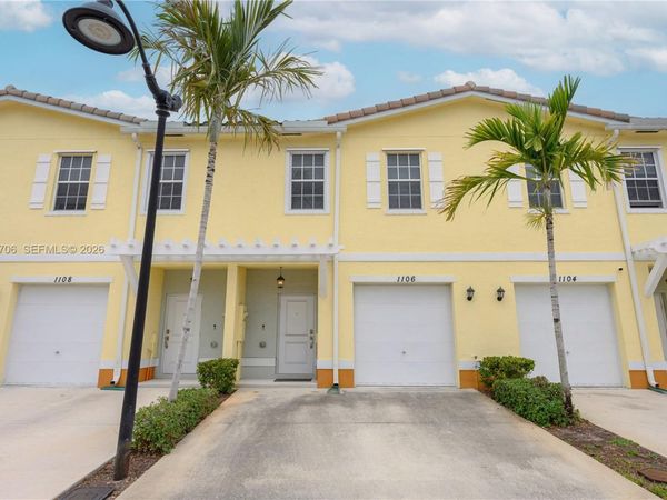 1106 NW 40th Ter , Lauderhill, FL 33313