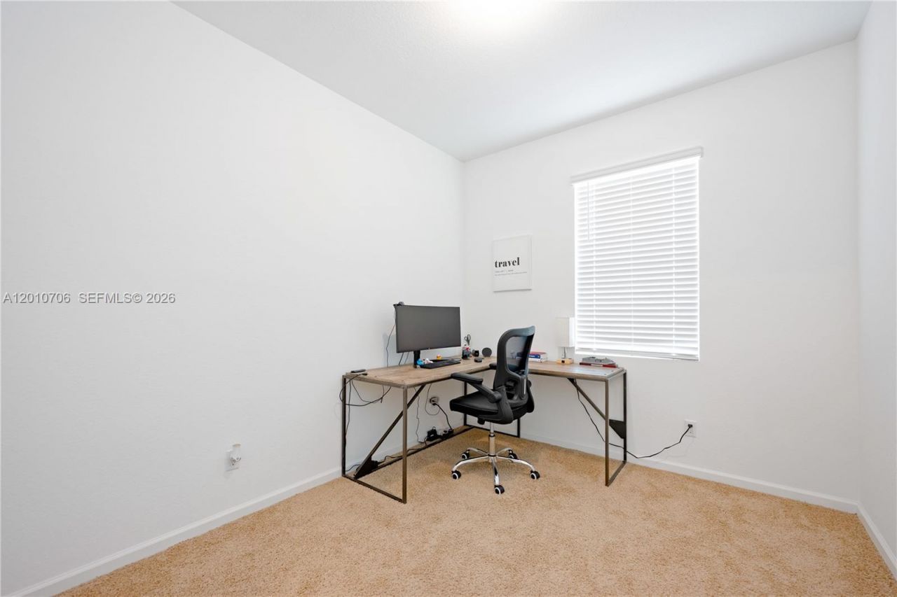 1106 NW 40th Ter, Lauderhill, FL 33313 Photo