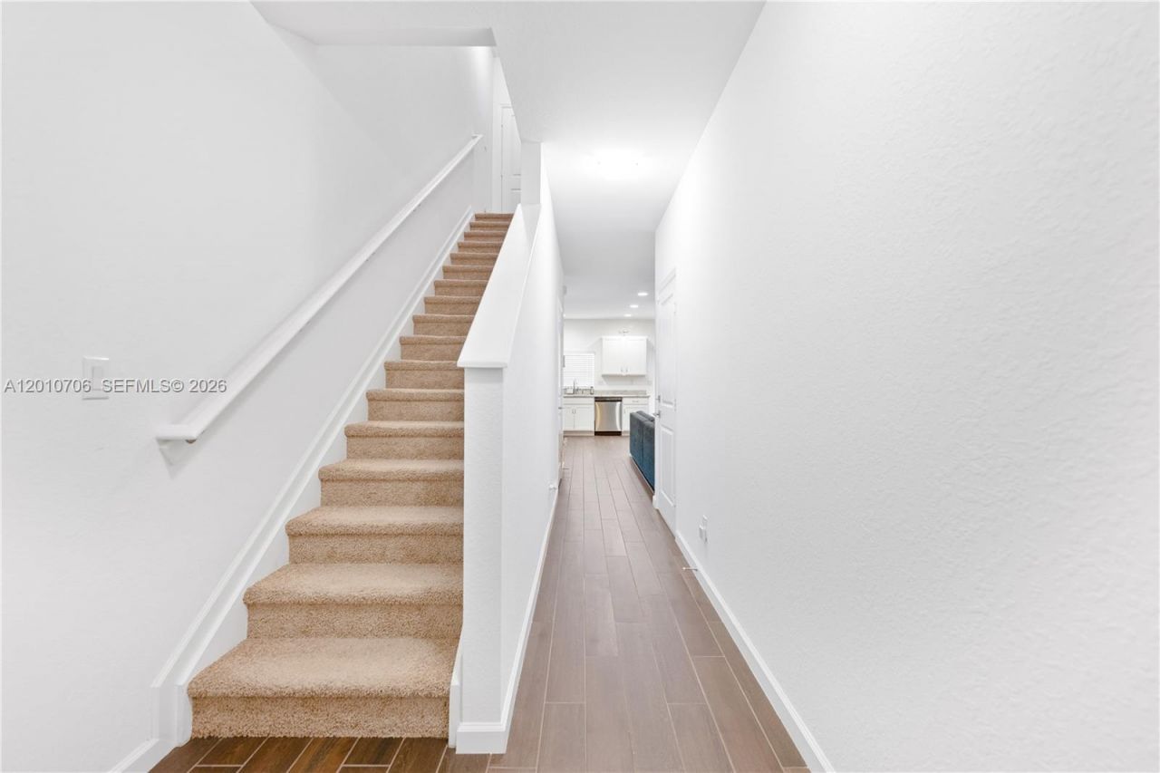 1106 NW 40th Ter, Lauderhill, FL 33313 Photo