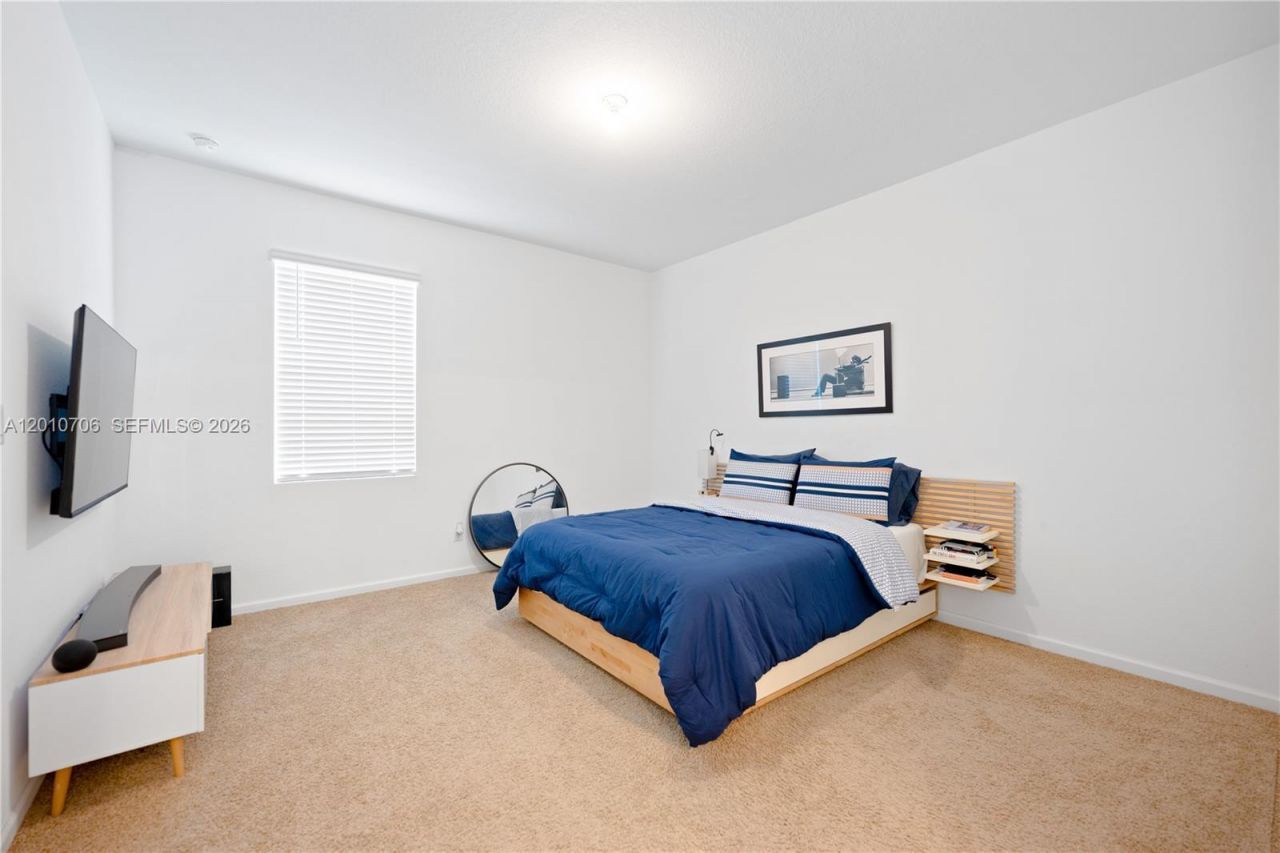 1106 NW 40th Ter, Lauderhill, FL 33313 Photo
