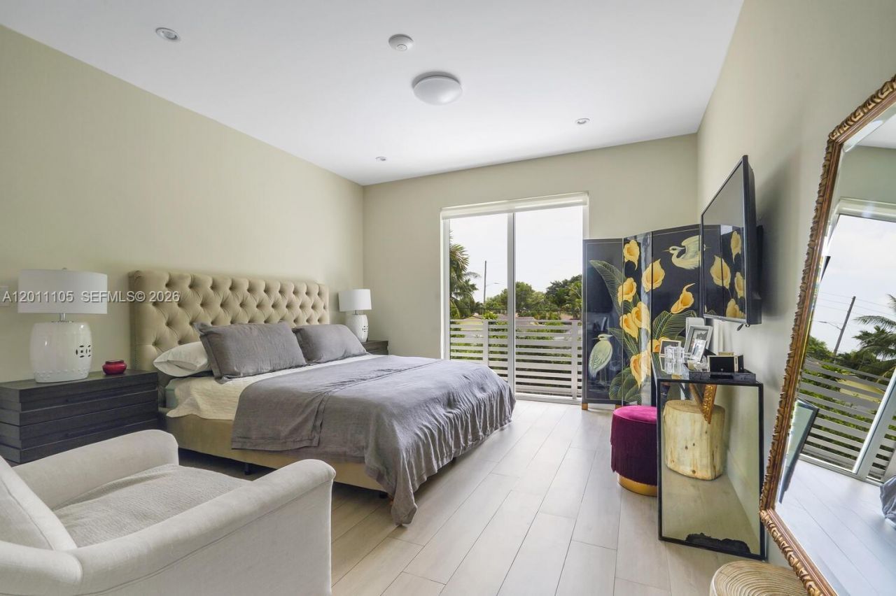 3446 SW 23rd St , Unit 3446, Miami, FL 33145 Photo