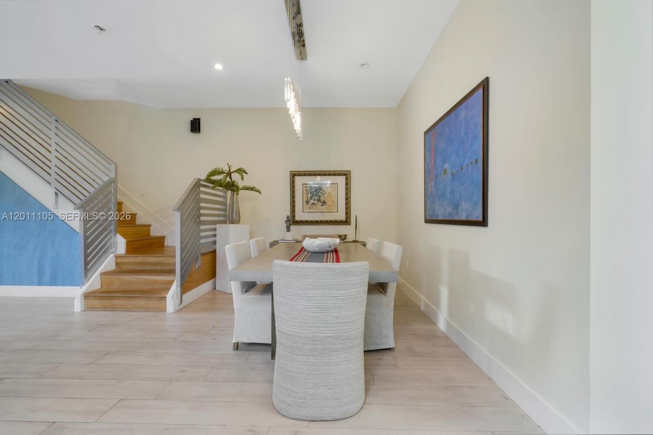 3446 SW 23rd St , Unit 3446, Miami, FL 33145 Photo