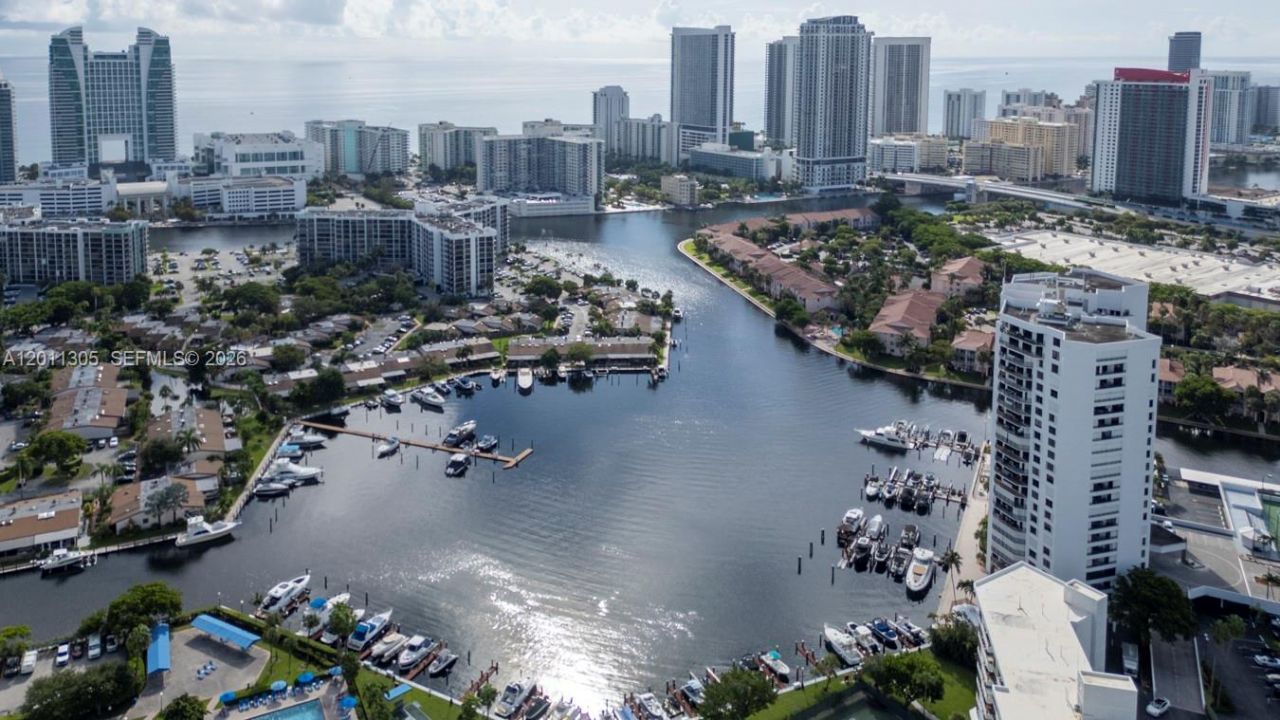 300 Diplomat Pkwy, Unit 204, Hallandale Beach, FL 33009 Photo