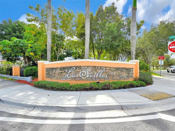 Unit 107, Miami, FL 33172