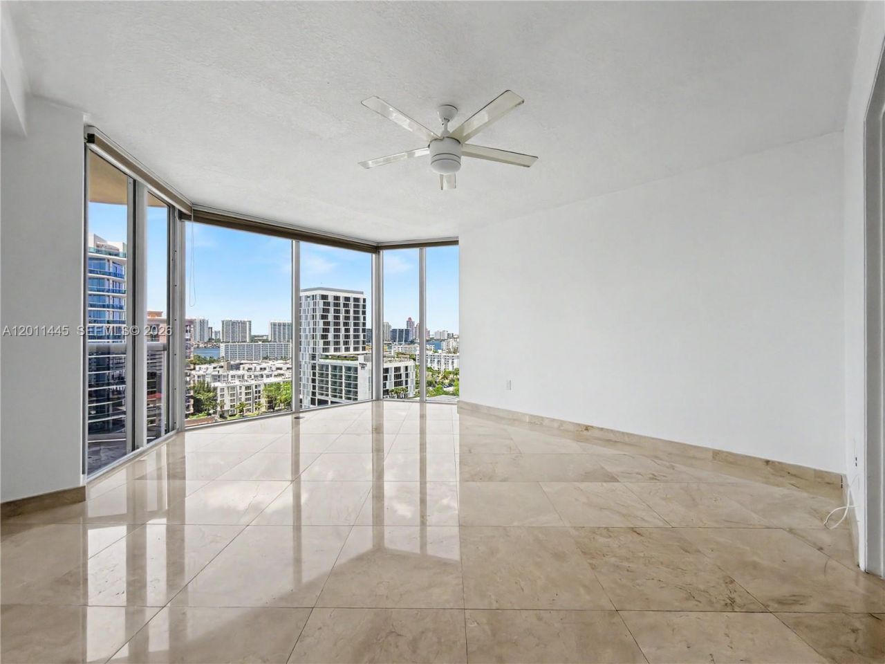 17555 Collins Ave, Unit 1502, Sunny Isles Beach, FL 33160 Photo