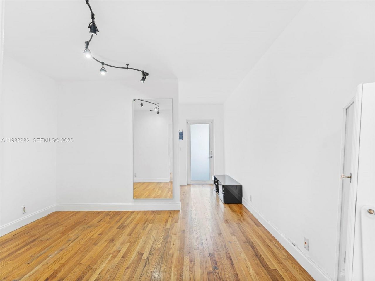 1235 Euclid Ave , Unit 16, Miami Beach, FL 33139 Photo