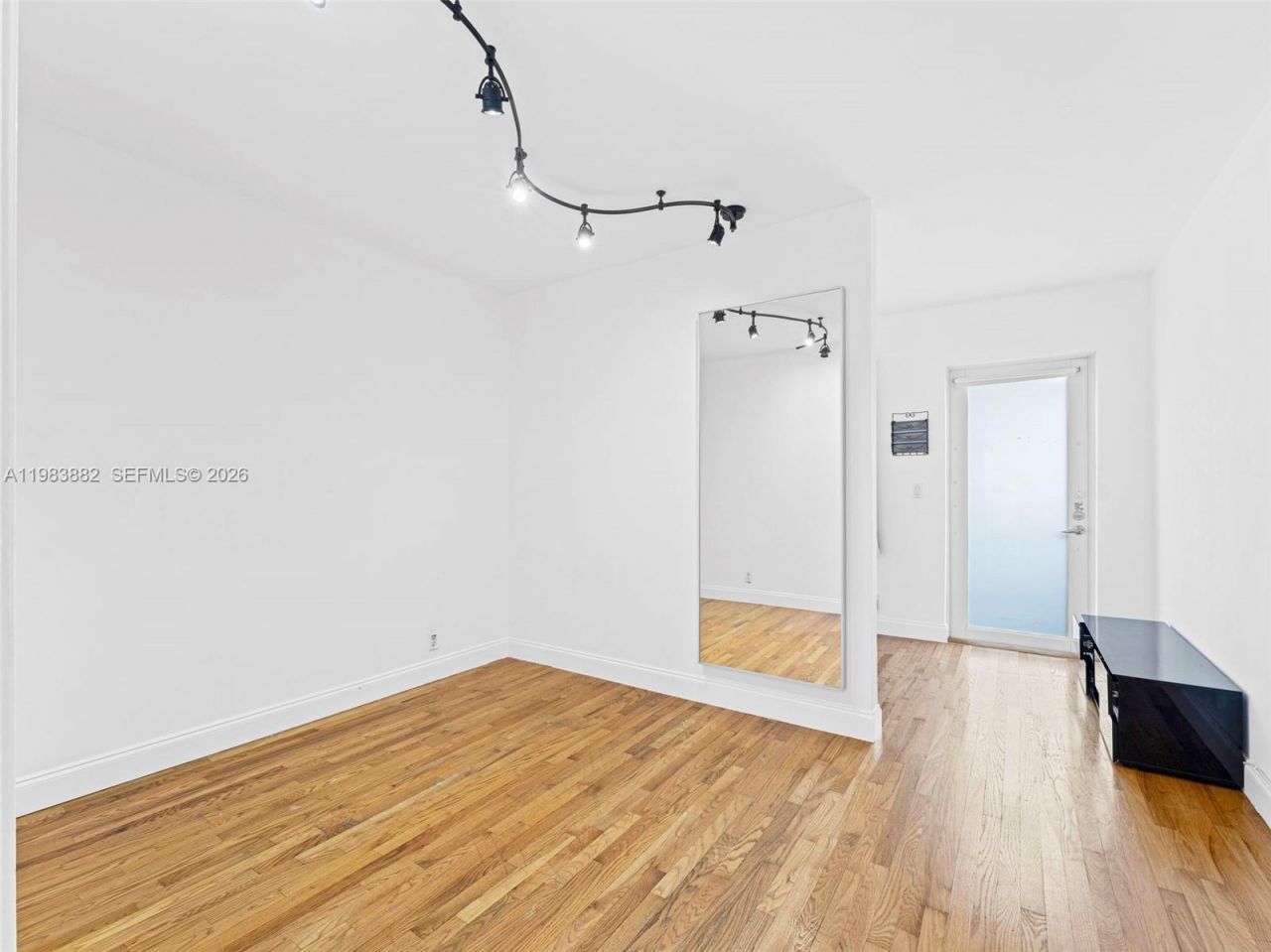 1235 Euclid Ave , Unit 16, Miami Beach, FL 33139 Photo
