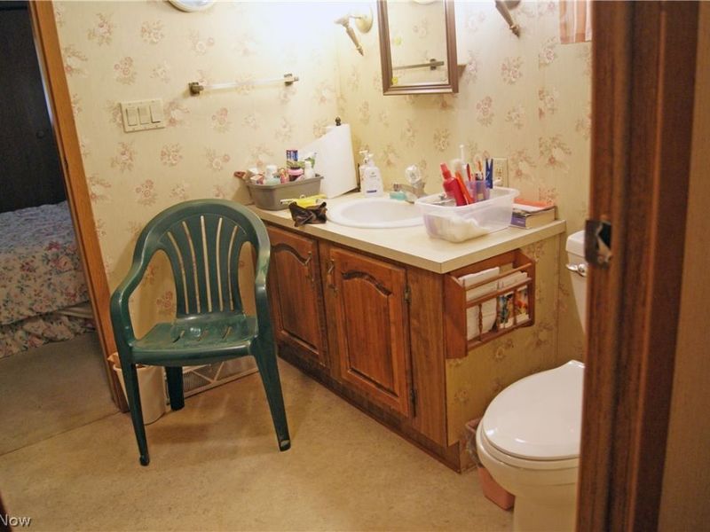 1241 Bison Street NW, Massillon, OH 44647 Photo 8