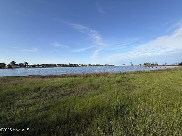 564 Sheldrake Court, Beaufort, NC 28516