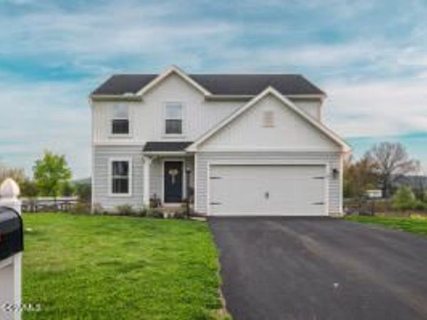 19 HEARTLAND Boulevard, Elysburg, PA 17824