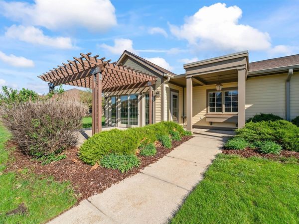 707 Timberland Drive, Story City, IA 50248