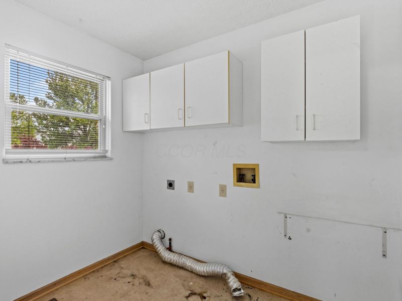 7632 Plainfield Drive , Pickerington, OH 43147 Photo 11