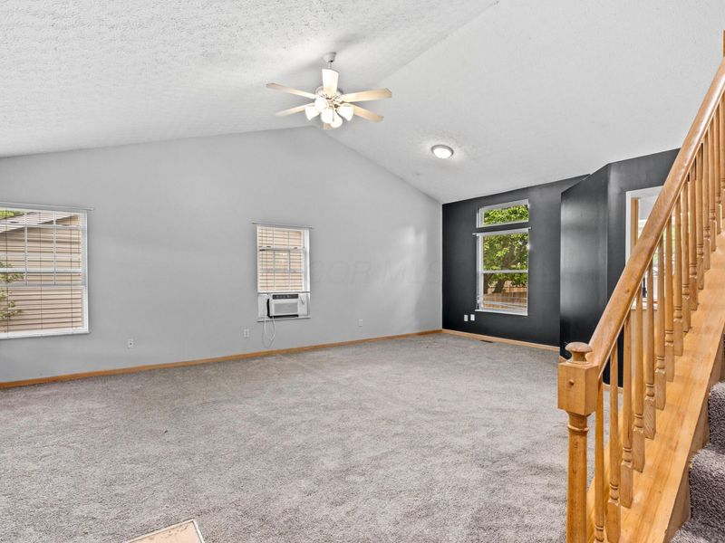 7632 Plainfield Drive , Pickerington, OH 43147 Photo 6
