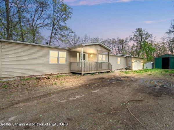 6575 Ann Arbor Road, Jackson, MI 49201