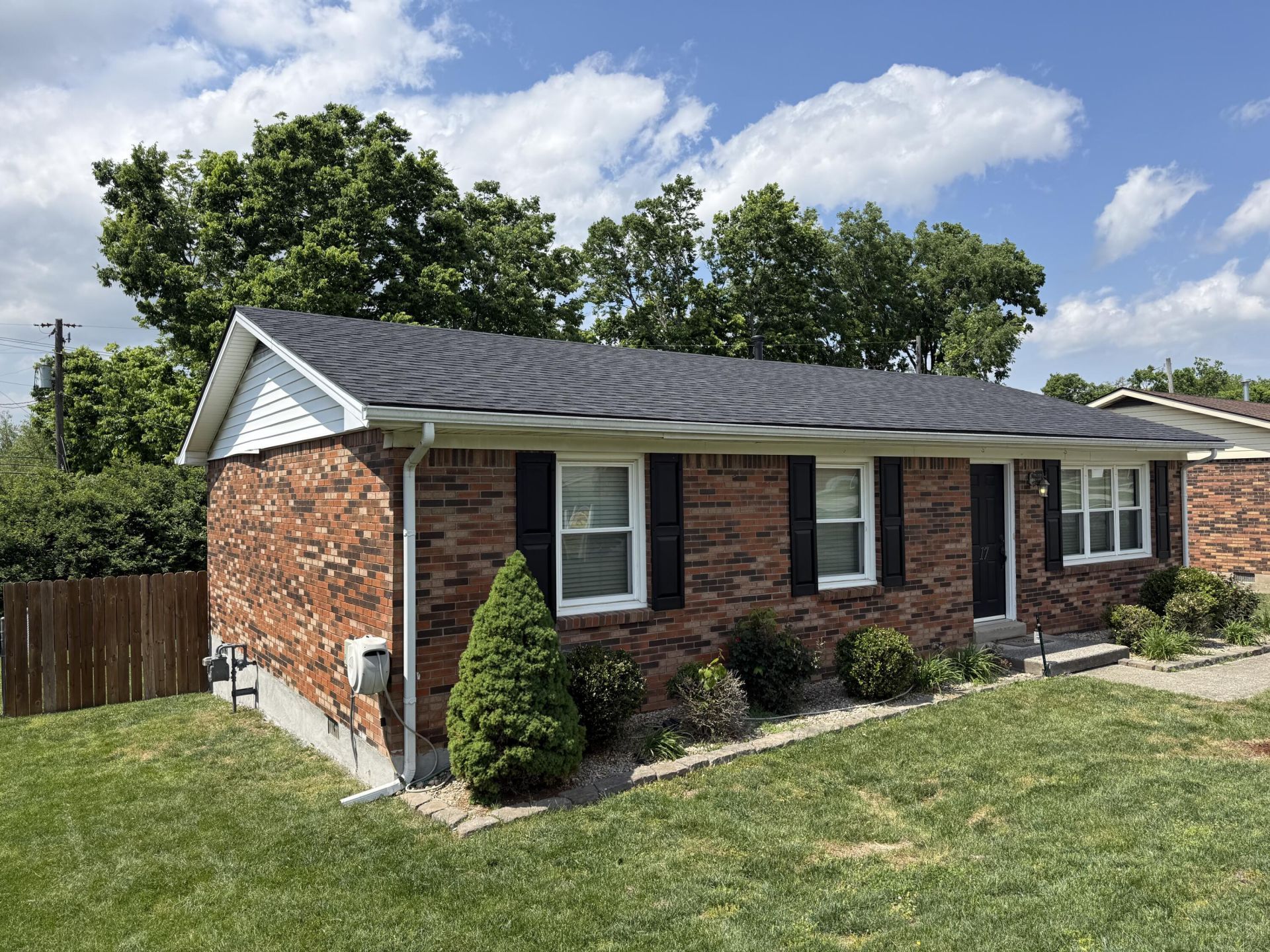 17 Holiday Road, Winchester, KY 40391 Main Photo