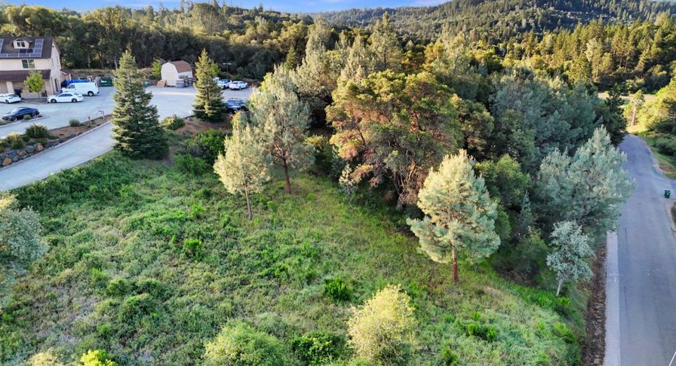 22827 Industrial Pl, Grass Valley, CA 95949 Photo