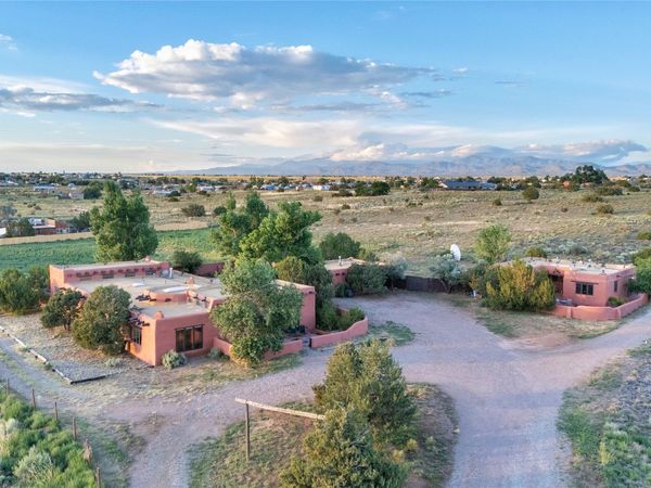 54 Rons Road , Santa Fe, NM 87508