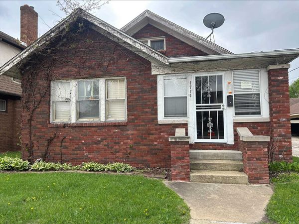 1710 Auburn Street, ROCKFORD, IL 61103