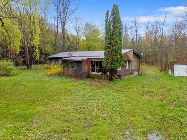 393 Rowlee Road, Fulton, NY 13069