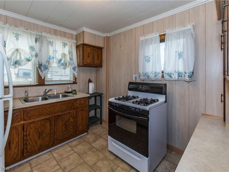 418 9th Street NE, Massillon, OH 44646 Photo 7