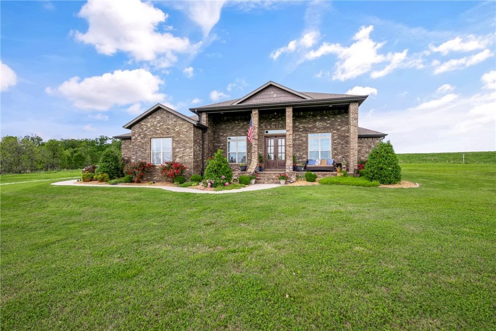 244 NE Pianalto Street Bentonville, AR 72713