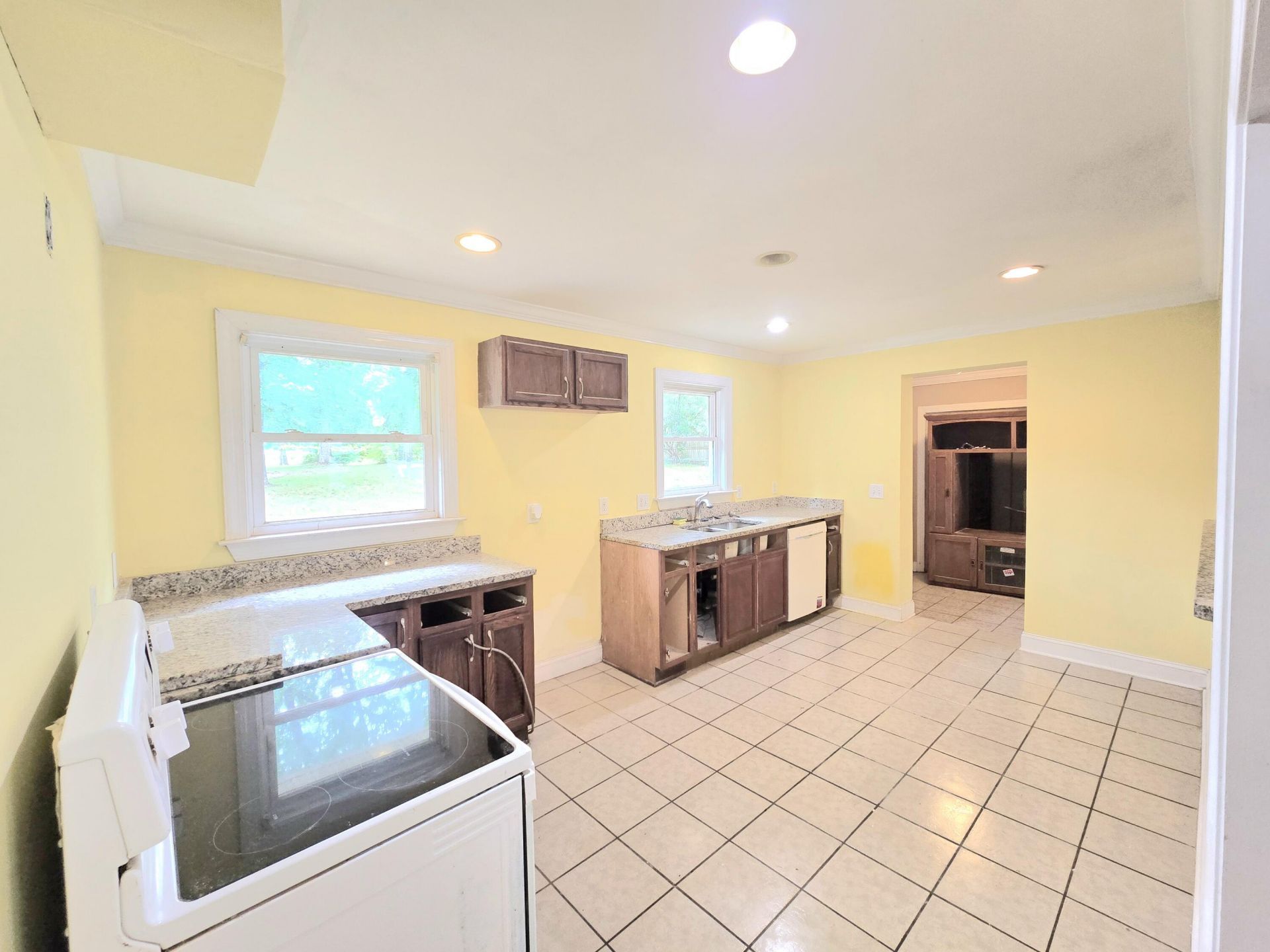 247 Park Drive Photo 5